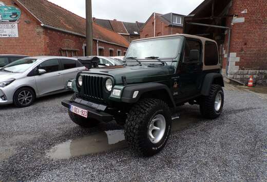 Jeep 4.0i Sahara Boîte Automatique. Hard Top.