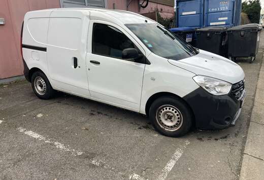 Dacia 1.6i SCe Work Edition (EU6.2)