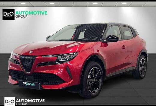 Alfa Romeo ibrida camera gps