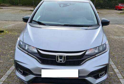 Honda Jazz 1.5 i-VTEC CVT Dynamic