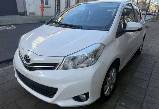 Toyota Yaris 1.0i VVT-i GARANTIE CT 120000KM PROPRE