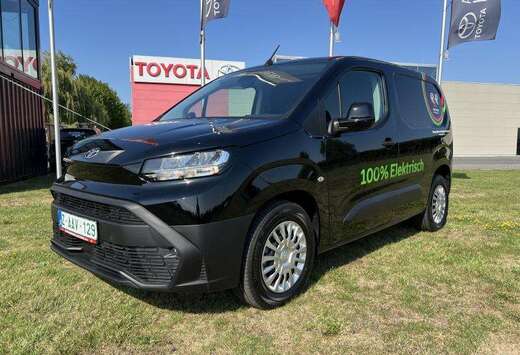 Toyota PROACE CITY VAN SWB SCHUTTLE 5