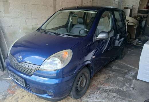 Toyota 1.3i VVT-i 16v Linea Luna ,  klima