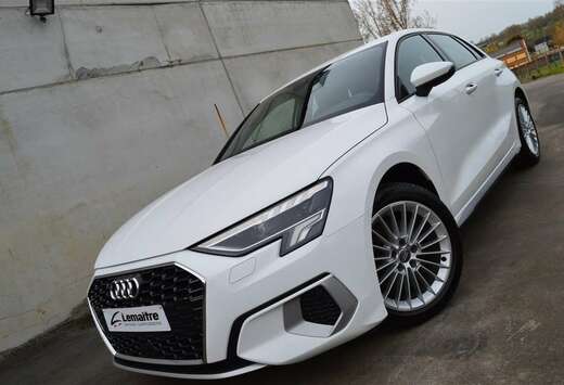 Audi Sportback 35 TFSI 150Pk / CARPLAY / LED