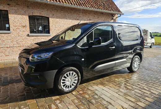 Toyota 1.2 BENZINE 110PK FULL OPTION 14463 excl BTW