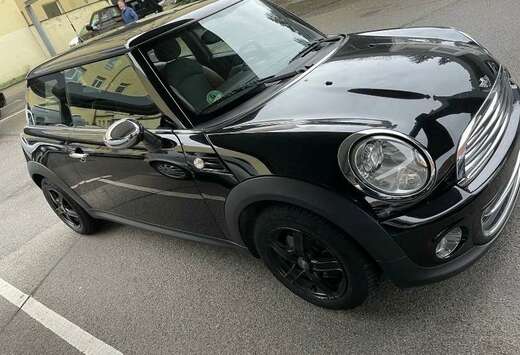 MINI 1.6i Cooper