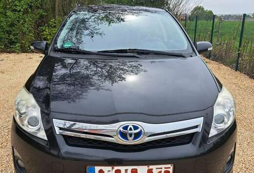 Toyota Auris HEV 1.8i HSD Luna CVT