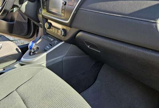 Toyota 1.8 VVT-i Hybrid Automatik Touring Sports Edit ...