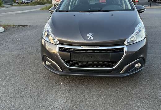 Peugeot Peugeot 208 1.2i Blanco Gekeurd