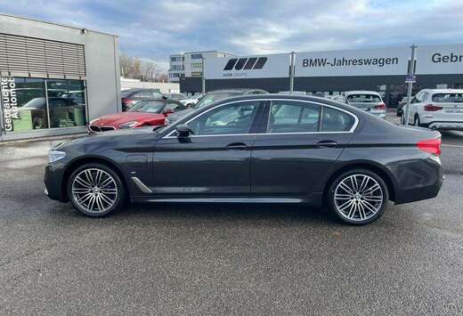 BMW BMW 530e Xdrive iPerformance Full Option