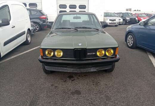 BMW BMW E21 323i nouvelle embrayage et courrioe distr