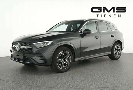 Mercedes-Benz 4MATIC AMG Line