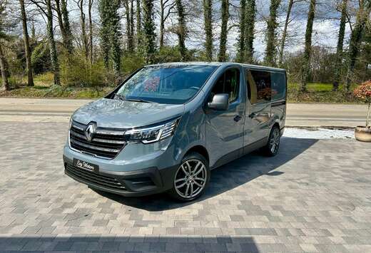 Renault AUTOMAAT  6 ZIT  DUBBEL CABINE