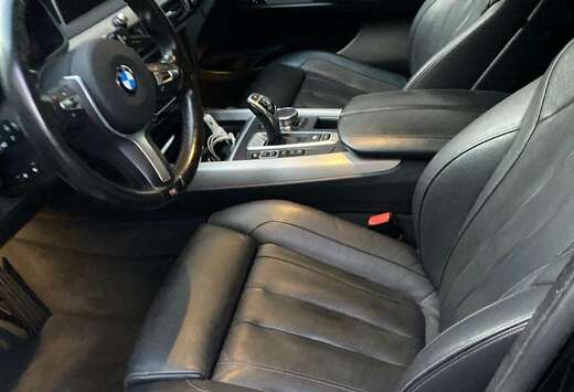 BMW xDrive30d Pack M , 7 Pl , Full Option