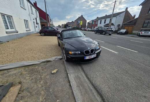 BMW 2.2i Roadster