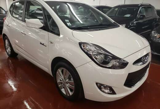 Hyundai 1.6i Style blue