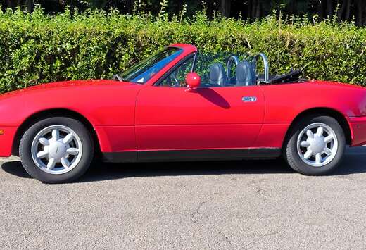 Mazda 1 ere série de 1989, rouge passion Miata us