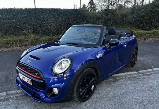 MINI Cabriolet 2.0AS John Cooper Works - Liefhebber