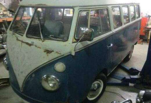 Volkswagen 13 window walkthrough