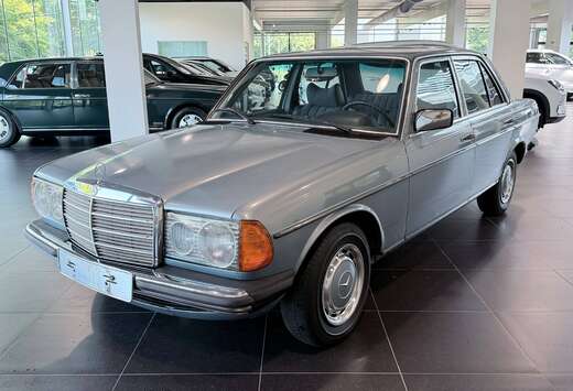 Mercedes-Benz W123 / 1e eigenaar! / Belgische auto