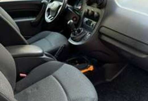 Mercedes-Benz 111 CDI Mixto BlueEFFICIENCY extralang