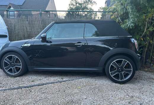 MINI Mini Cooper S Cabrio