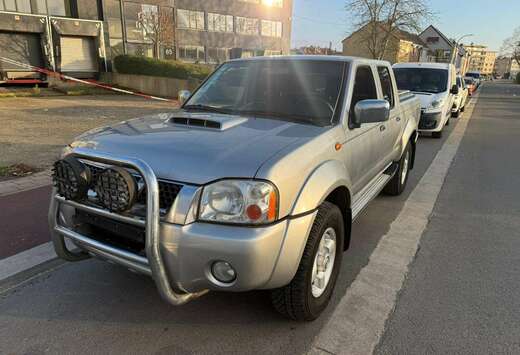 Nissan 2.5 dCi 4x4 XE