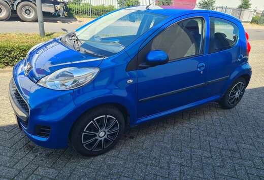 Peugeot 107 1.0i Trendy