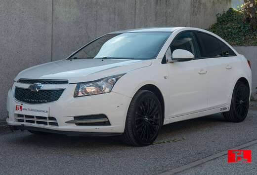 Chevrolet Cruze 1.7 TDCi LTZ