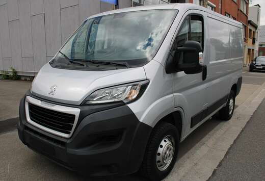 Peugeot 2,2 HDI 3 PLACES // EURO 6 // 11529 € + TVA ...