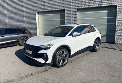 Audi 55 kWh 35 S line matrix s line shadow look .