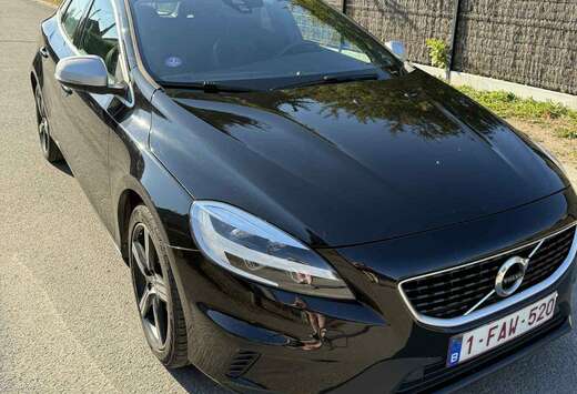Volvo V40 2.0 T2 R-Design