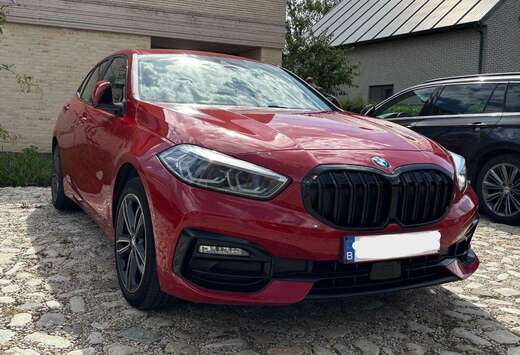 BMW 118i Sport Line Adaptive CC / HUD / LED / KEYless