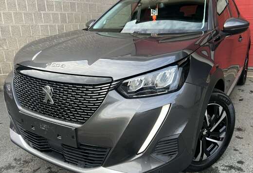 Peugeot 1.2 PureTech Allure S + CAMÉRA + NAVI + CUIR