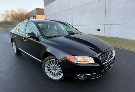 Volvo 4.4i V8 32v AWD Executive/LAGE KM-STAND/ZELDZAA ...