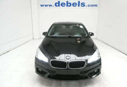 BMW 1.5 216i