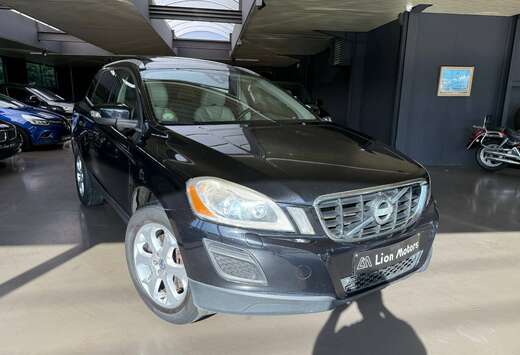Volvo 2.4 D5 AWD Summum Geartronic*Leder*Panodak*Navi ...