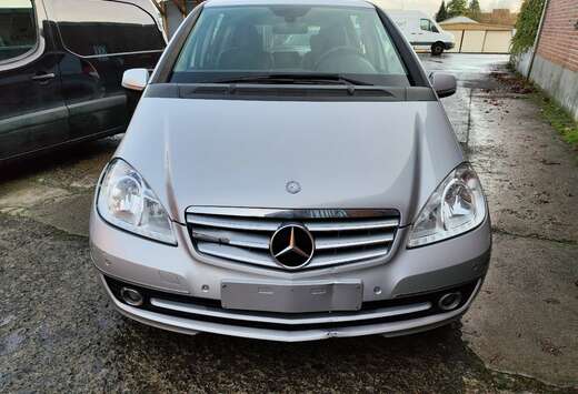 Mercedes-Benz CDI Elegance uniquement marchand ou exp ...