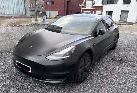 Tesla Mat Zwart Standard Plus RWD met trekhaak
