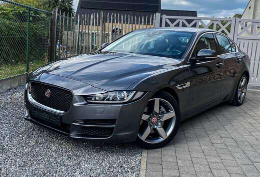 Jaguar AUTOMAAT/LED/CAMERA/NAVI
