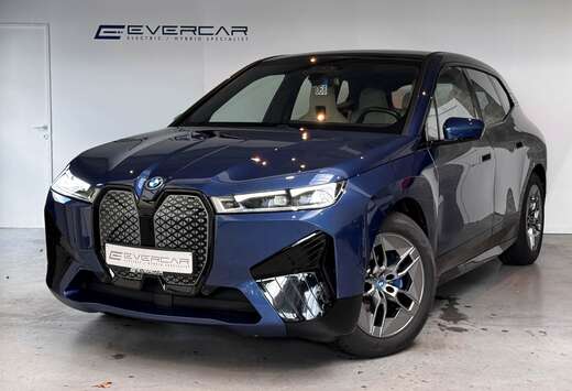 BMW iX 111.5 kWh xDrive50  **TOWHOOK*PANO*LEATHER**