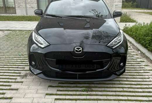Mazda Hybrid 1.5 VVT-i 116 CVT HOMURA PLUS