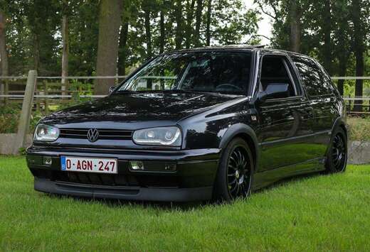 Volkswagen Golf 2.8 VR6