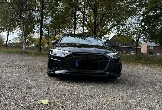 Audi Avant quattro tiptronic