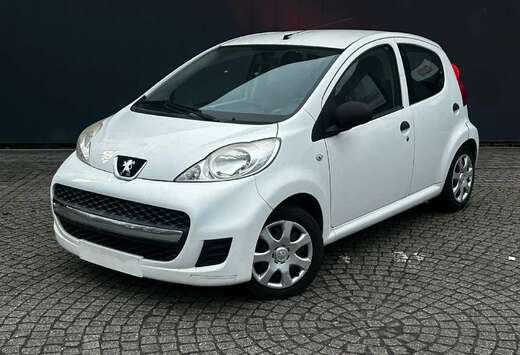 Peugeot Peugeot 107 gekeurd en garantie