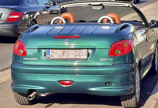 Peugeot CC 1.6i 16v Roland Garros