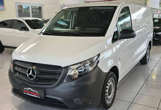 Mercedes-Benz / 3 Zitplaatsen / Lichte vracht / Navig ...