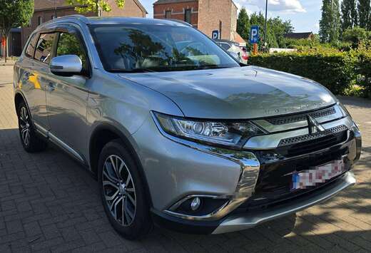 Mitsubishi Outlander 2.0i 2WD Diamond Edition CVT