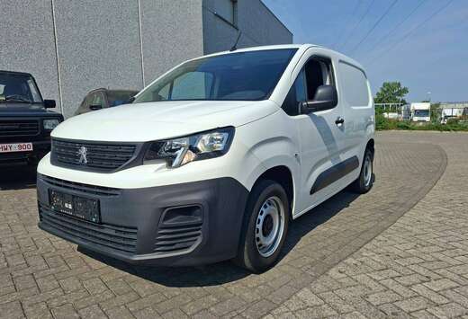 Peugeot 1.5 BlueHDi L1 STD Light Pro (EU6.3)