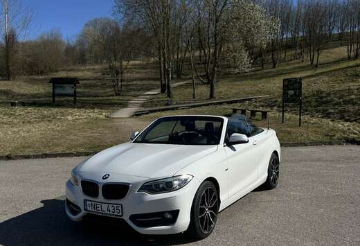 BMW 220d Cabrio Sport Line